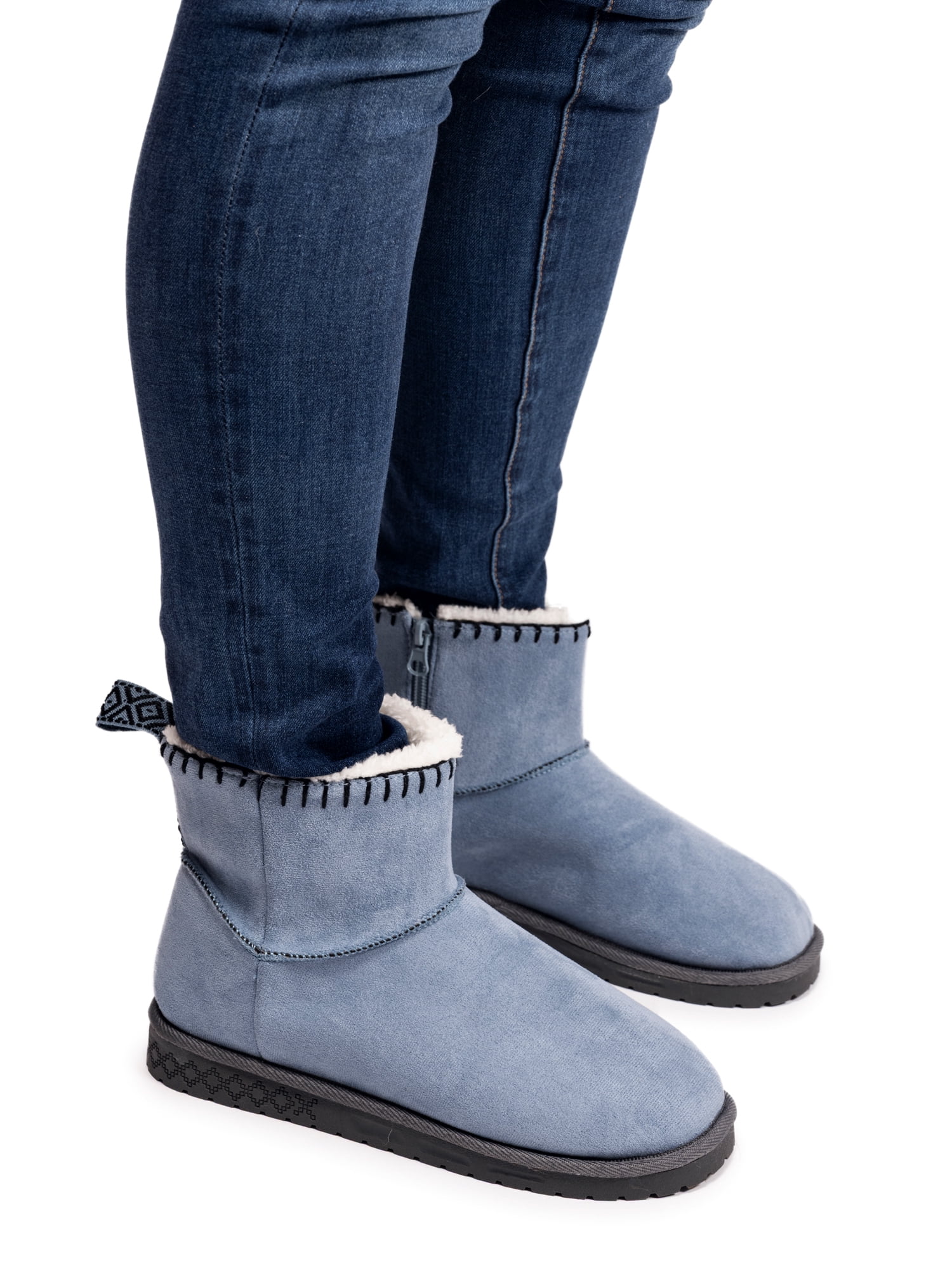 MUK LUKS Women's Truvie Bootie, Wide Width Available