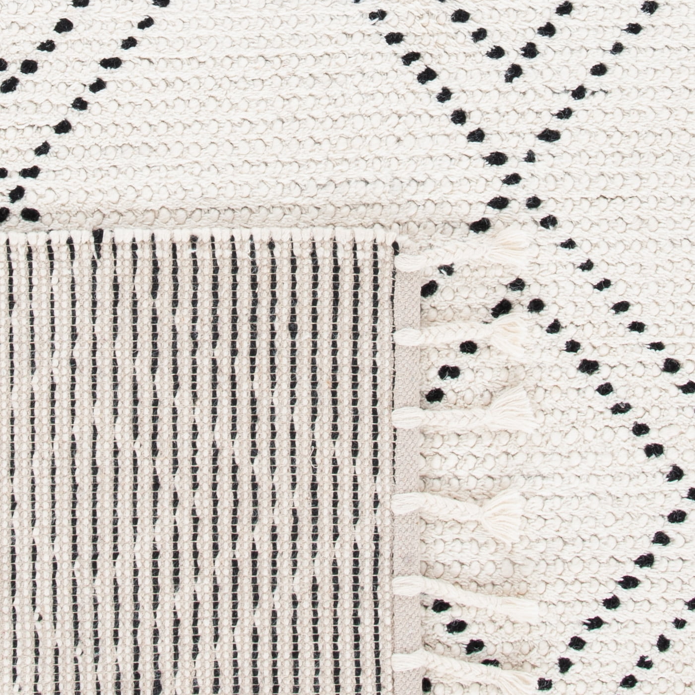 SAFAVIEH Casablanca Idella Diamond Area Rug, Ivory/Black, 5' x 8'