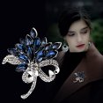 thumbnail image 4 of JM Broche de mujer con diamantes de imitación de perlas - Broche floral de camelia para manualidades Broche Ramos para joyería de boda Regalos para esposa, enfermera y estudiantes graduados ER, 4 of 4