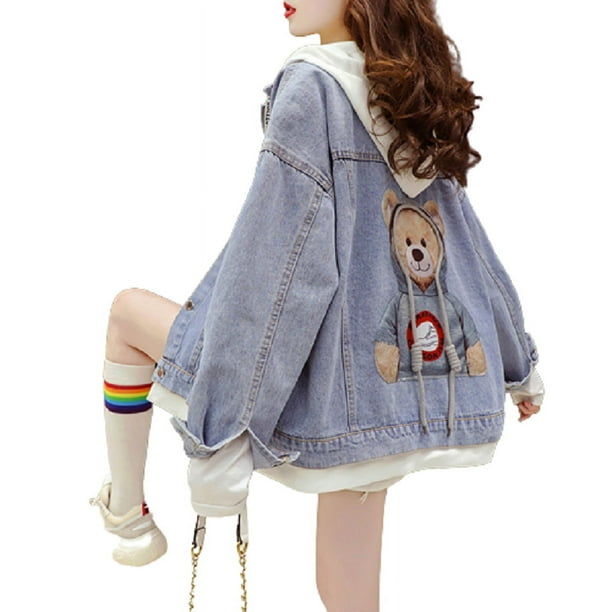 Chaqueta de mezclilla con estampado de osito animado lindo.