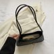 thumbnail image 2 of Bolso de axila para mujer, diseño de cocodrilo de cuero PU, monedero informal para mujer (negro) Likrtyny Para Estrenar, 2 of 9