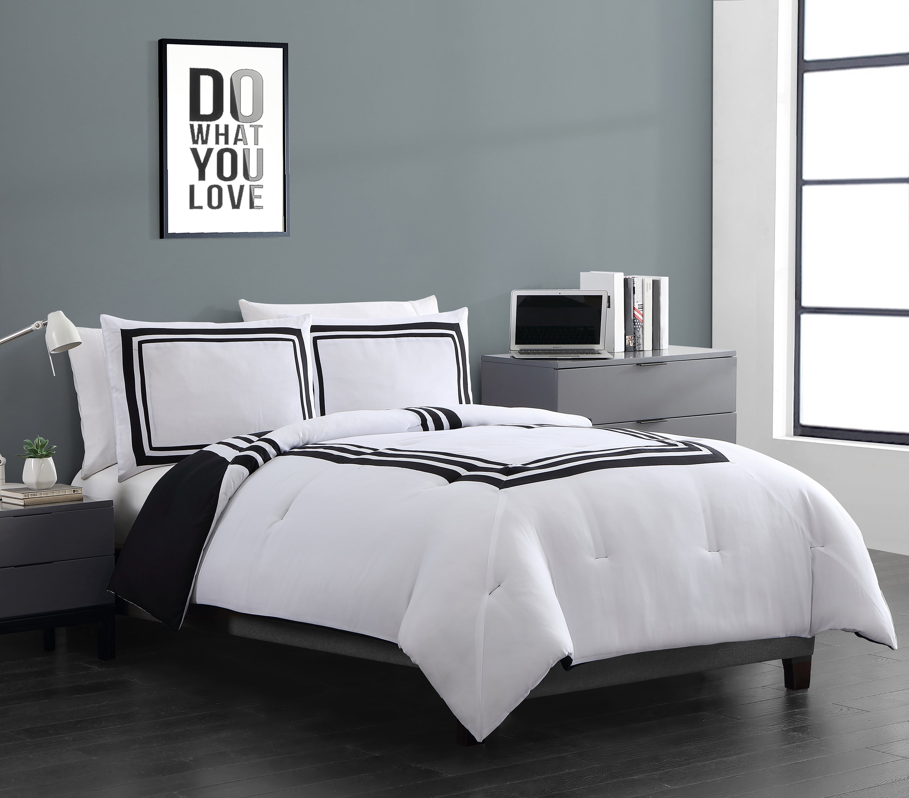 Vcny Home Hotel Stripe Reversible Comforter Set Queen Black