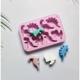 thumbnail image 3 of Molde de silicona de dinosaurio de 8 cavidades for hornear, chocolate y pudín, decoración versátil for pasteles y molde for cubitos de hielo, 3 of 5