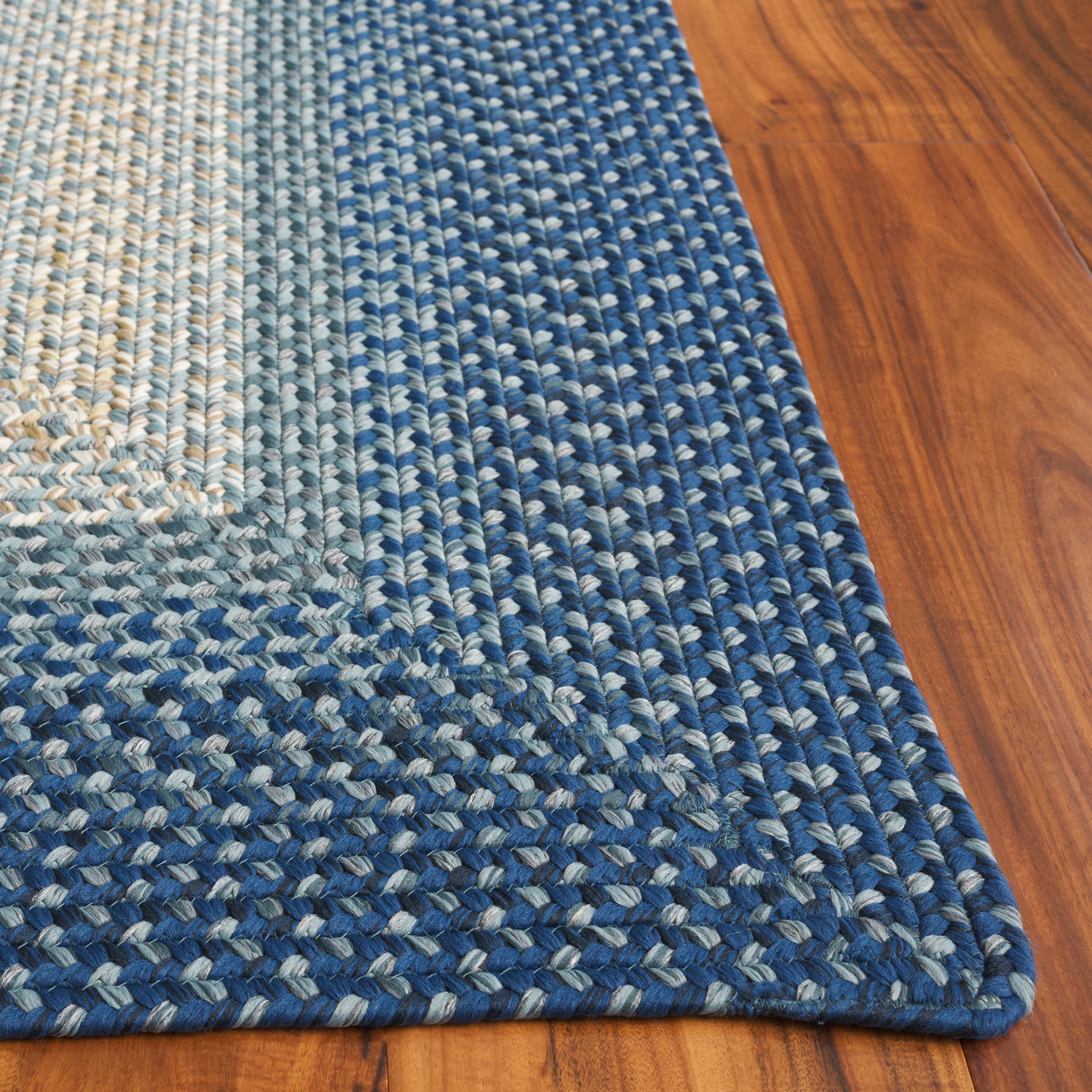 SAFAVIEH Braided Neville Bordered Machine Washable Reversible Area Rug, Navy/Grey, 5' x 8'