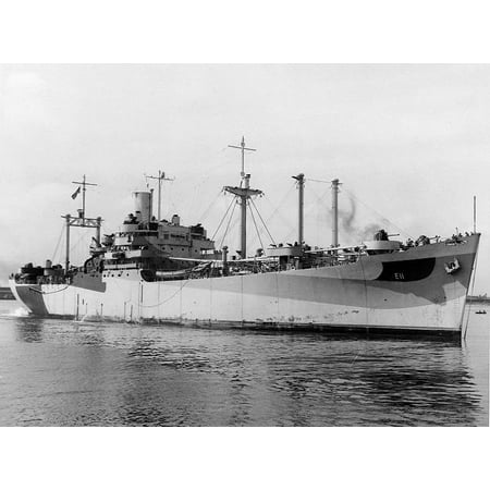 Uss Mount Hood (Canvas Print The U.S. Navy ammunition ship USS Mount Hood (AE-11) off the Norfolk Navy Yard, Virginia (USA), on 1 Stretched Canvas 10 x)