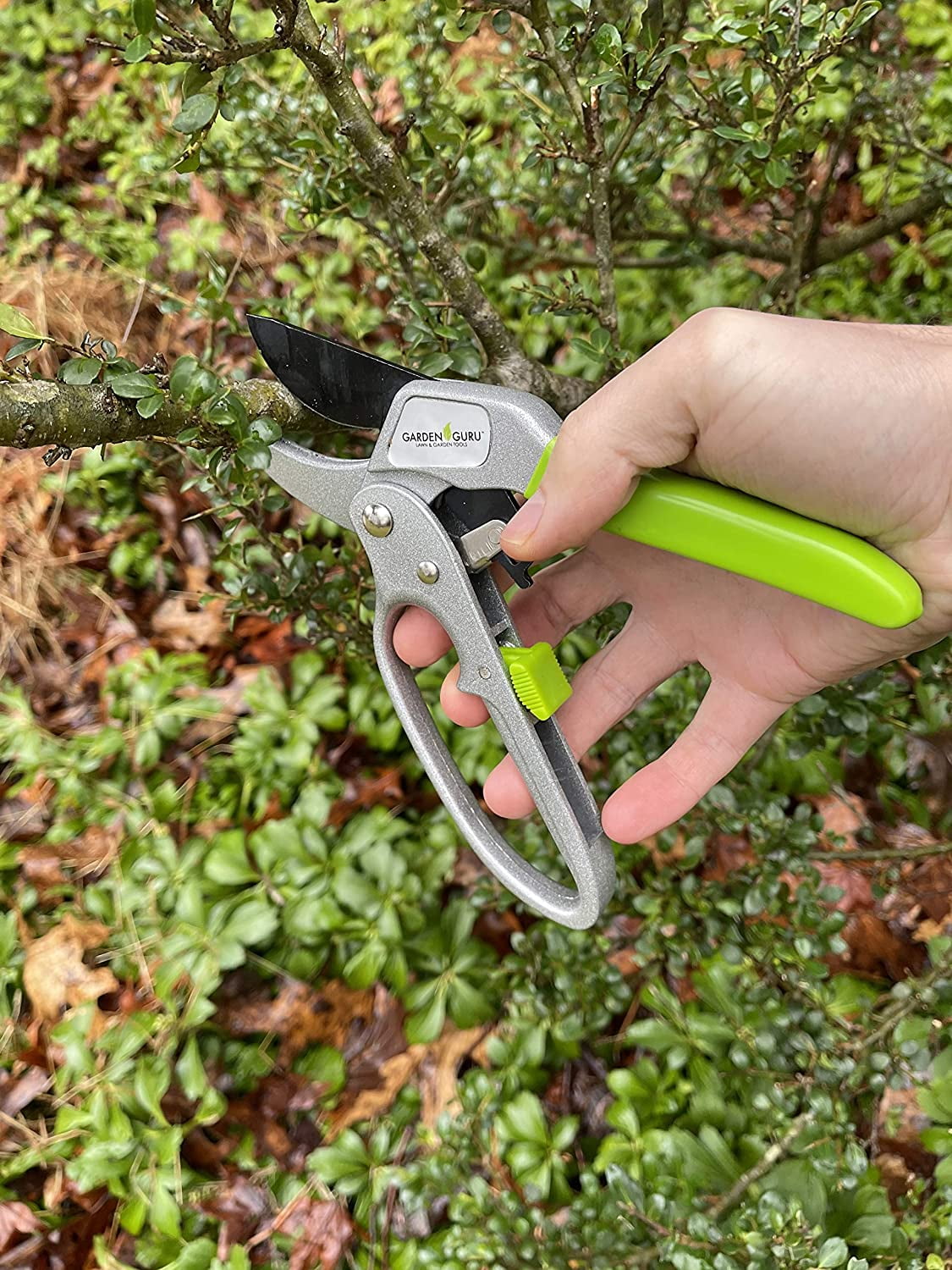 GARDEN GURU Ratchet Hand Pruning Shears - Professional Garden Clippers with Ergonomic Grip - Makes Tough Cuts Easy