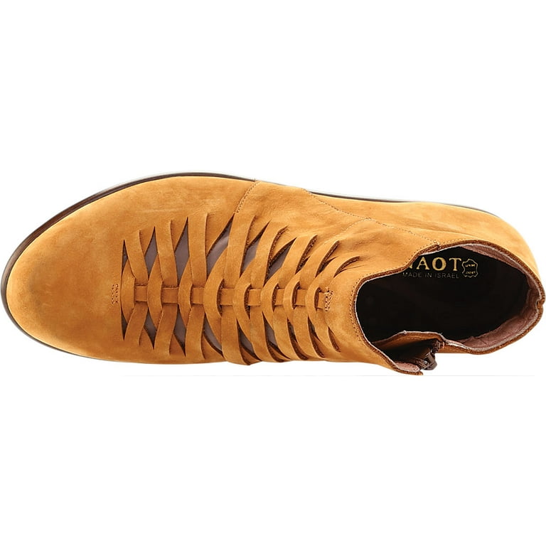 Naot leveche bootie top