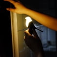 thumbnail image 4 of Lámpara LED Night Owl con luz de pared con movimiento y sensor táctil magnético, 4 of 5