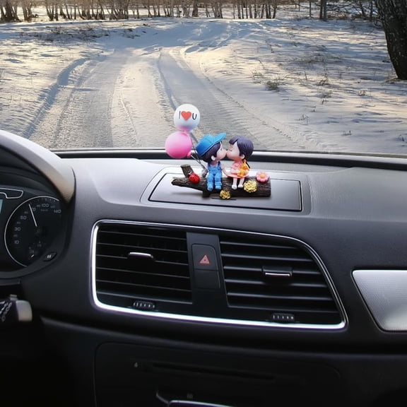 Car Couple Dashboard Decoration, Kiss Couple Car Ornament Cartoon Car Interior Accessories for Home Office Christmas Valentine's Day Present