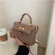 thumbnail image 2 of Bolsos populares para mujer 2025, nuevo estilo, bolso de hombro de moda para damas, bolso de mensajero simple de color sólido, bolso informal de viaje pequeño cuadrado., 2 of 5