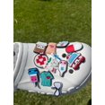 thumbnail image 4 of Nuevo estilo de dibujos animados de pvc, dijes de cocodrilo, dijes de gatito, dijes de zapatos de anime, suministros para fiestas, decoraciones para zapatos, 4 of 4