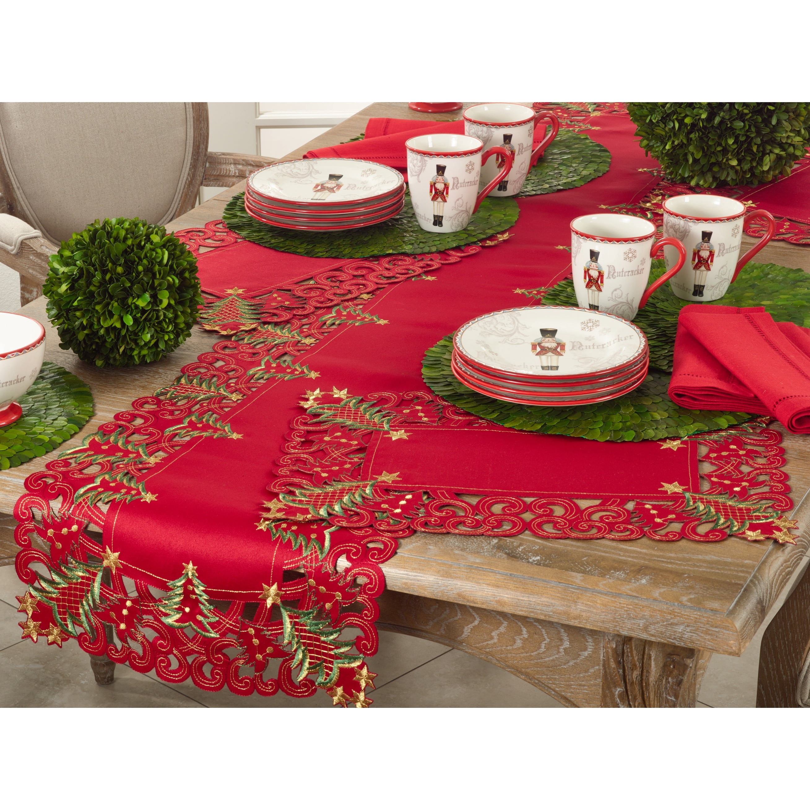 Saro Lifestyle Pandoro Collection Christmas Tree Placemat (Set of 4) Red