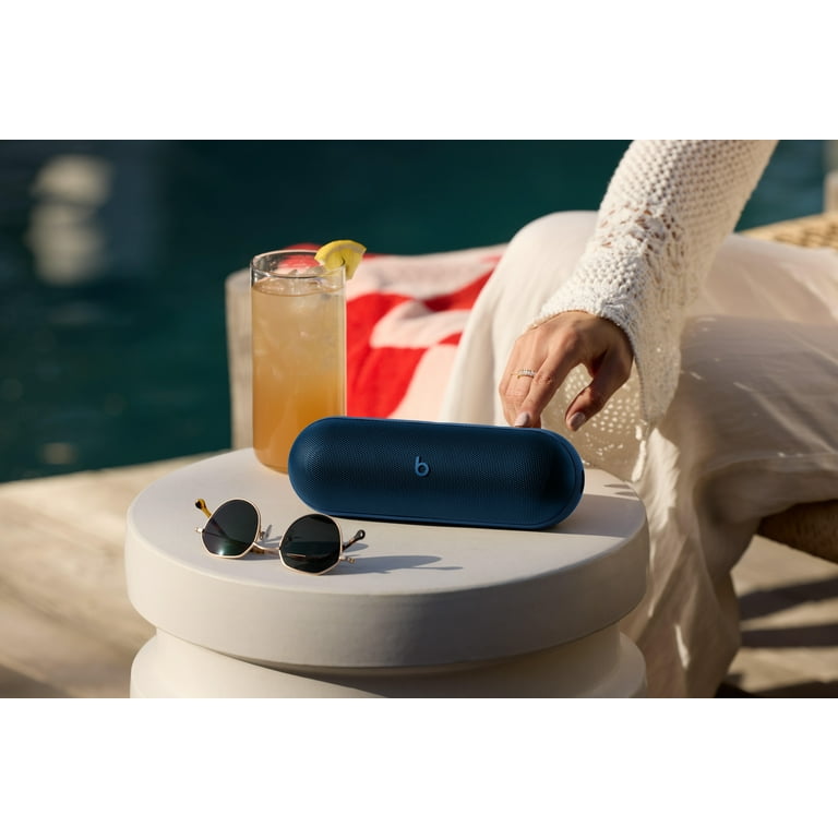 Beats Pill ネイビーブルー ワイヤレススピーカー Beats、ワイヤレスBluetoothスピーカー「Beats Pill」にネイビー