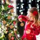thumbnail image 5 of Adornos de bolas de Navidad, decoración navideña, colgante de bolas de flocado, decoraciones de bolas de Navidad para pared de árbol de Navidad y chimenea, 5 of 5