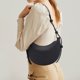 thumbnail image 3 of Bolso Hombro Con Forma Media para Mujer Piel Sintética Color Sólido para (negro), 3 of 9