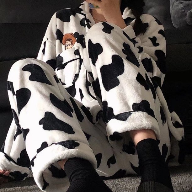 2023 Anime nuevo Sanrio HelloKittys Kuromi Cinnamoroll pijamas para mujeres Kawaii Pachacco My Melody invierno lindo conjunto de ropa de descanso regalo