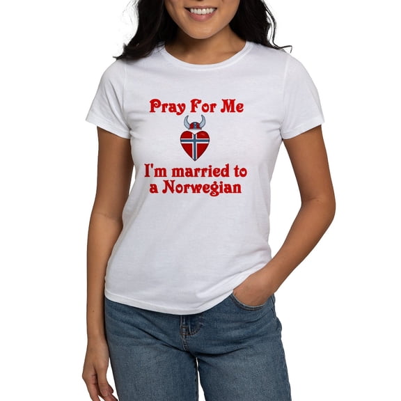 CafePress - Marriedtoanorwegian2 T Shirt - Women's Classic T-Shirt