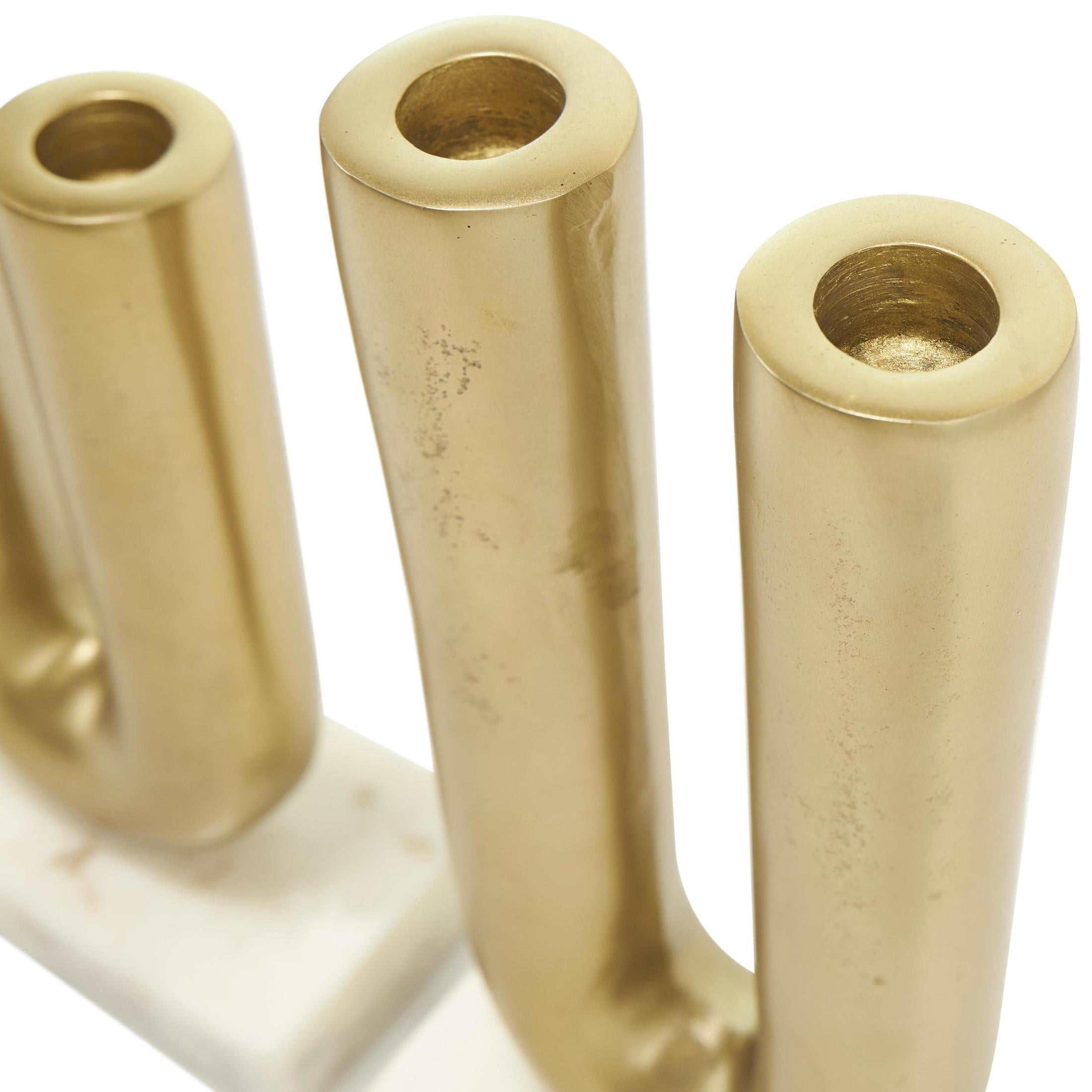 DecMode 4 Candle Gold Aluminum Metal Geometric U-Shaped Candle Holder with Marble Bases, Set of 2