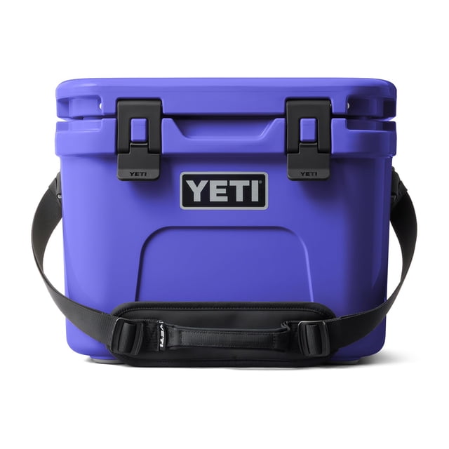Cooler YETI Roadie 15 Hard con correa de doble uso, color ultramar
