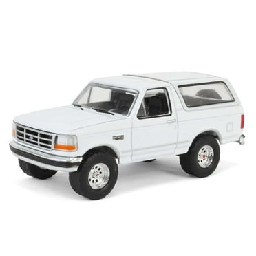 1993 Ford Bronco XLT Oxford White "Hobby Exclusive" Series 1/64 Diecast Model Car by Greenlight