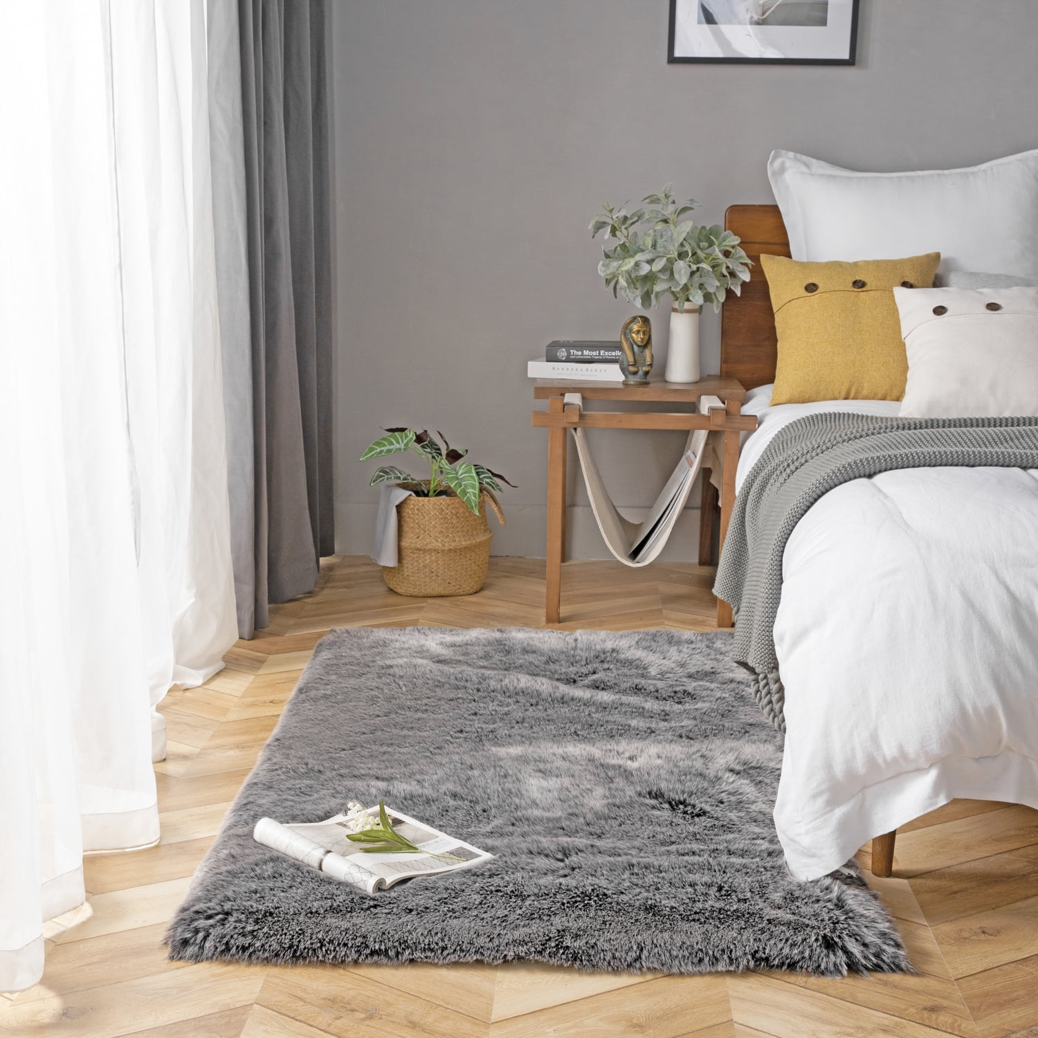 Phantoscope Ultra Soft Faux Fox Fur Series Decorative Indoor Area Rug 3x5 Feet Rectangle, Black with White Tip, 1 Pack