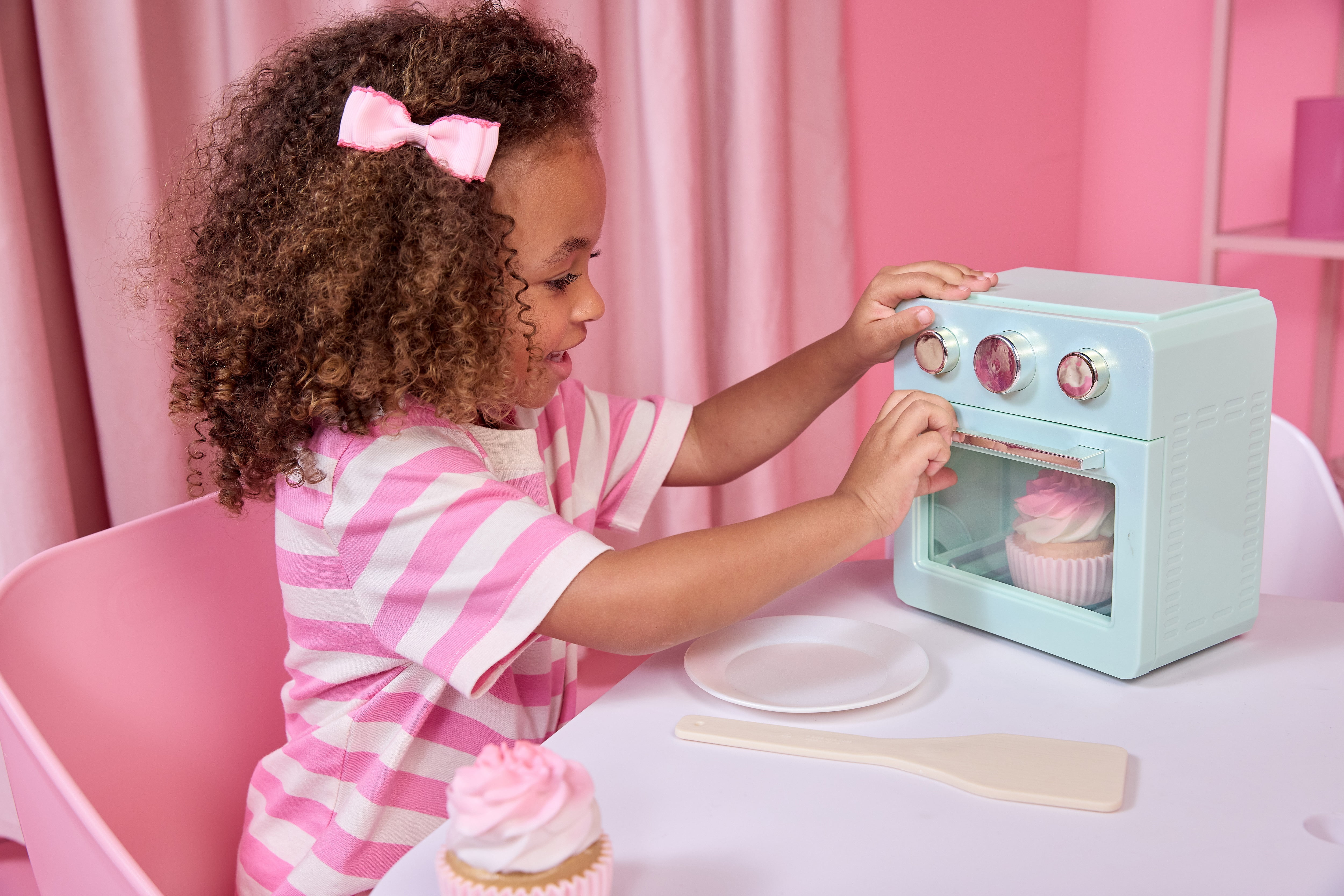 Little Tikes Sweet Spaces Mini Oven – Sea Foam, Imaginative Pretend Play Kitchen, Ages 3+