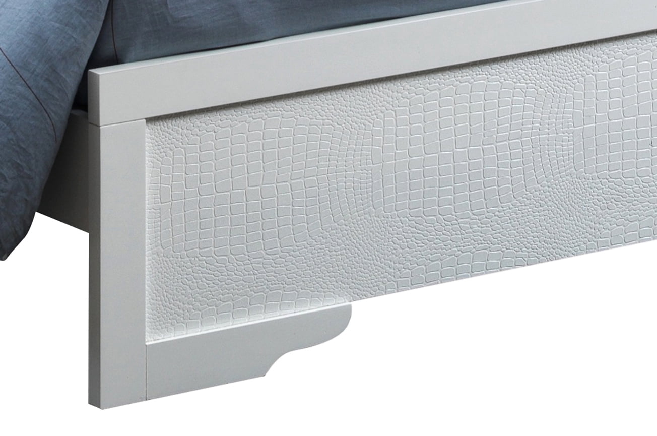 Glory Furniture G6590B-KB2 Silver Champagne King Bed