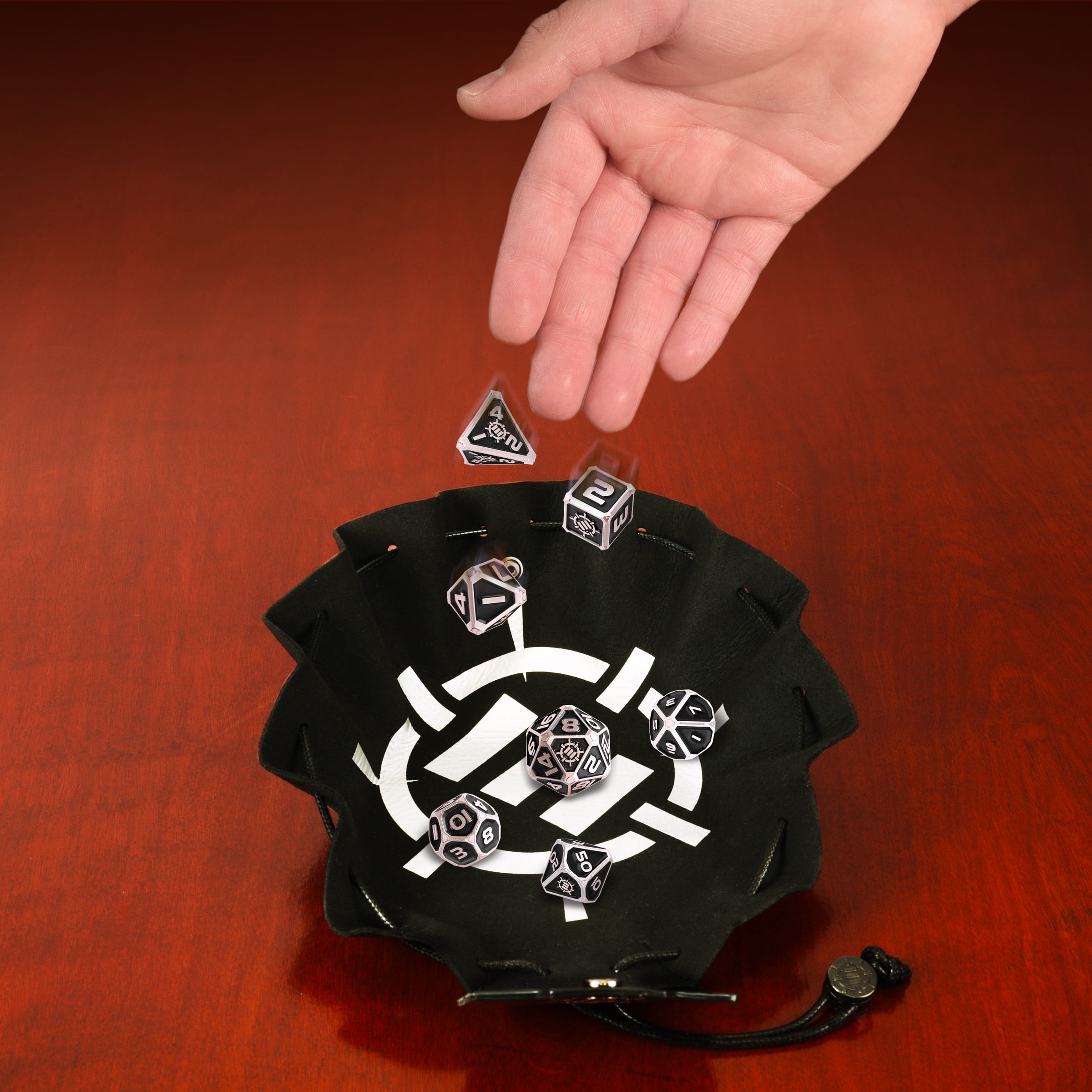 7-Set Enhance: Enamel Dice Set with Drawstring Pouch Black