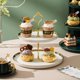 thumbnail image 4 of Juego de 2 bandejas de porcelana para cupcakes con barra dorada 3 niveles y 2 niveles para servir pasteles para bodas y fiestas, 4 of 8