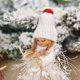 thumbnail image 1 of Nuevo Bonita muñeca de esquí de fibra de madera, adornos navideños, regalo de Año nuevo, decoración navideña para oficina, hogar, 1 of 4