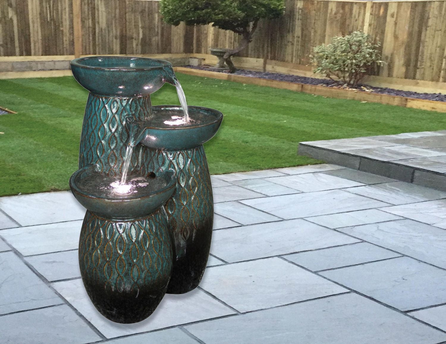 Fontaine extérieure avec lumiere LED