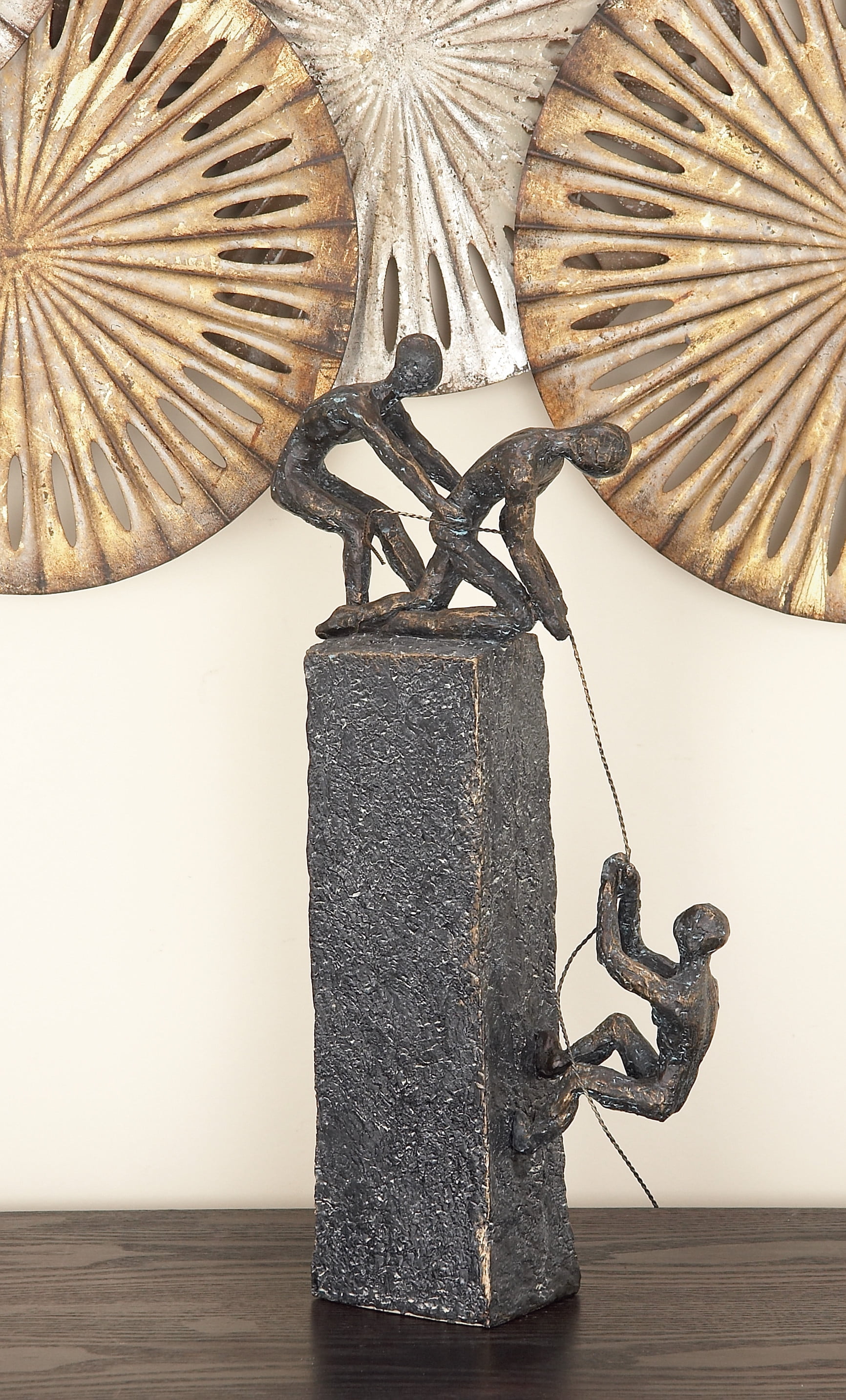 DecMode Polystone Industrial Rock Climber Sculpture, Grey