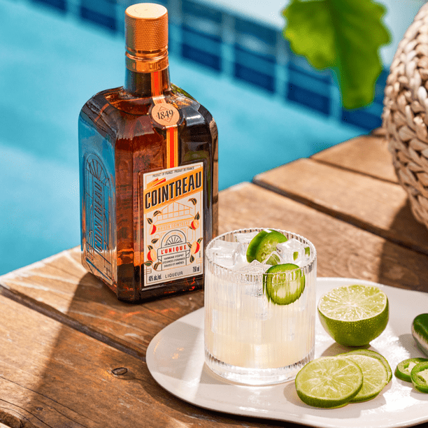 Cointreau Orange Liqueur Triple Sec, 750ml - Ideal for Bars