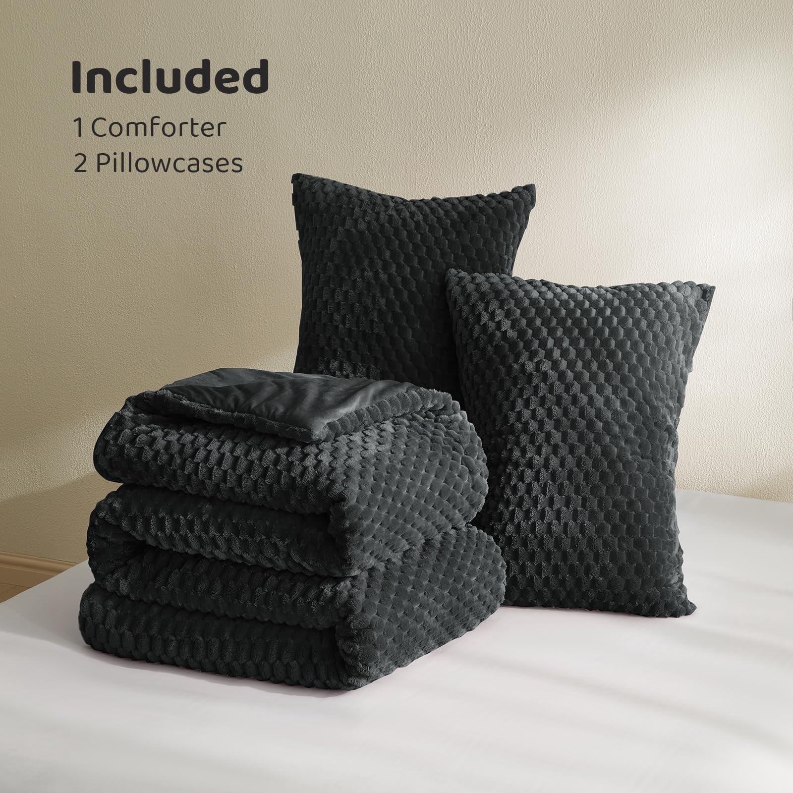 Petrichor Cozy Flannel Comforter Set, Warm and Soft Twin Size Quilt for Winter, 3 Piece Bedding Set with 2 Pillowcases, Black