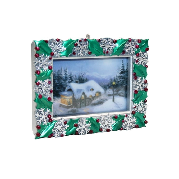 Hallmark Ornament: 2005 Silent Night | QXG4482 | Thomas Kinkade