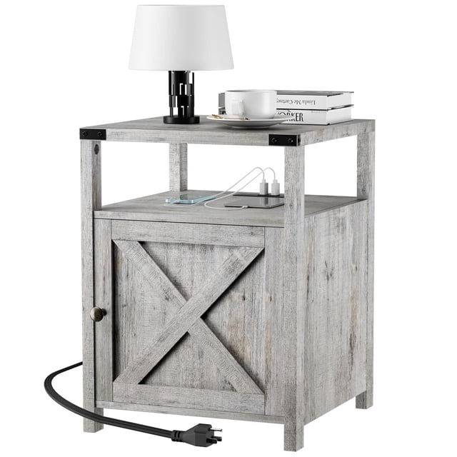 Table de Chevet Style Ferme avec Station de Recharge, Table d'Appoint Rustique pour Chambre avec Rangement, Table d'Appoint pour Salon avec Ports USB et Prises, 18 Po, Fini Blanc et Gris