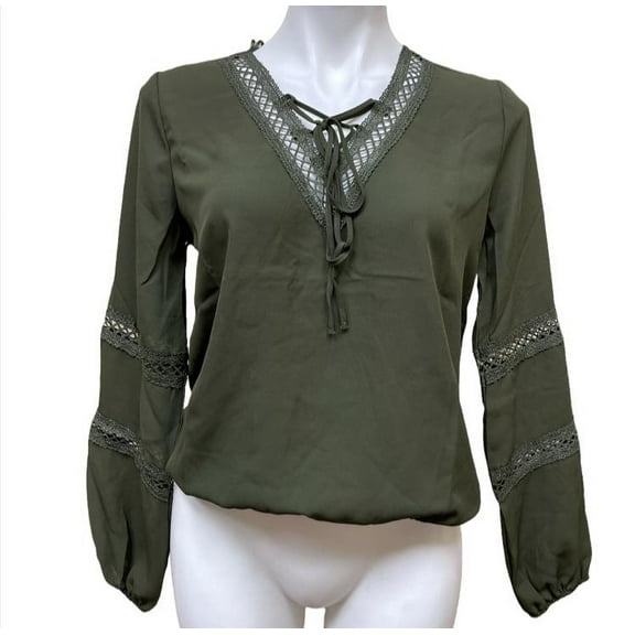 Romeo & Juliet OLIVE Women's Eyelet Lace Lattice V Neck Long Sleeve Top L