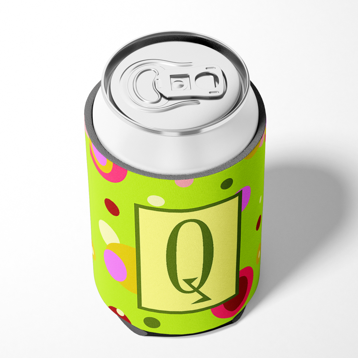 Carolines Treasures CJ1010-QCC Letter Q Initial Monogram - Green Can or Bottle Hugger