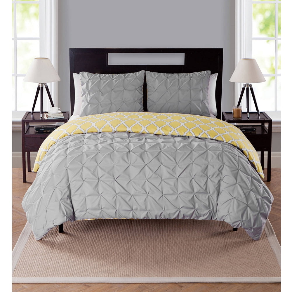 VCNY Home Scottsdale Pinch Pleat Reversible 3Piece Bedding Duvet Cover