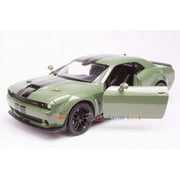 Motor Max 2018 Dodge Challenger SRT Hellcat Widebody, Green 79350GRN - 1/24 Scale Diecast Model Toy Car