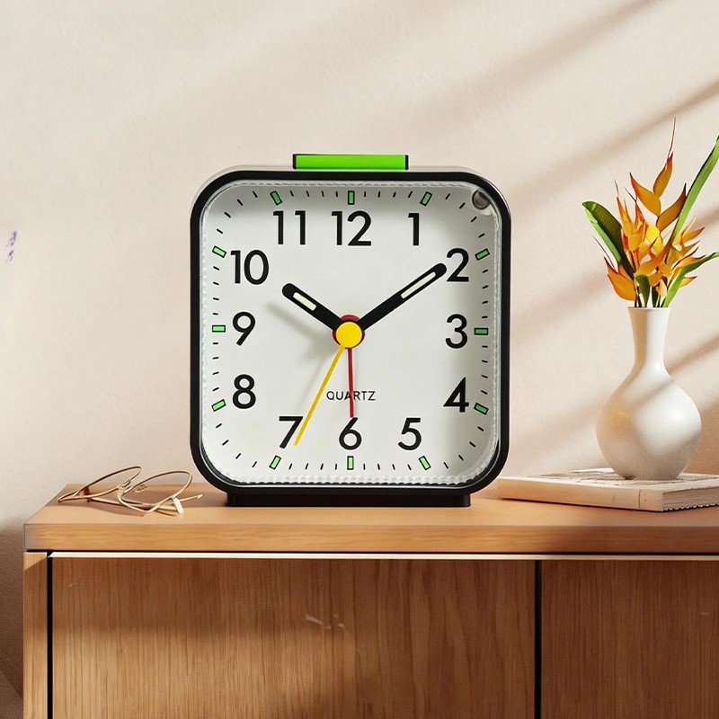 Alarm Clock, Silent No Ticking Battery Operated Travel Alarm Clock with Night Light, Snooze, Loud Alarm, Luminous, Quiet Small Desk Clock for Bedrooms Deep Sleeper Adults, Easy Set, Black