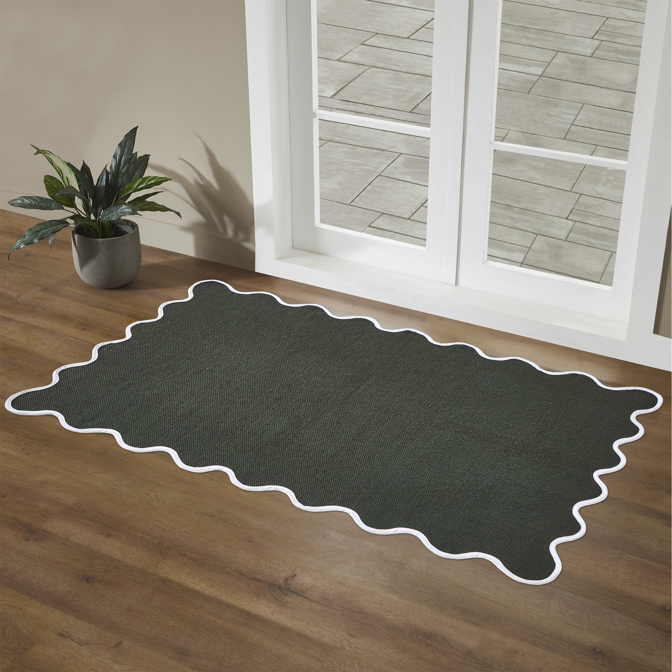 My Texas House Green Scallop Indoor/Outdoor Layering Rug, 38" x 58"
