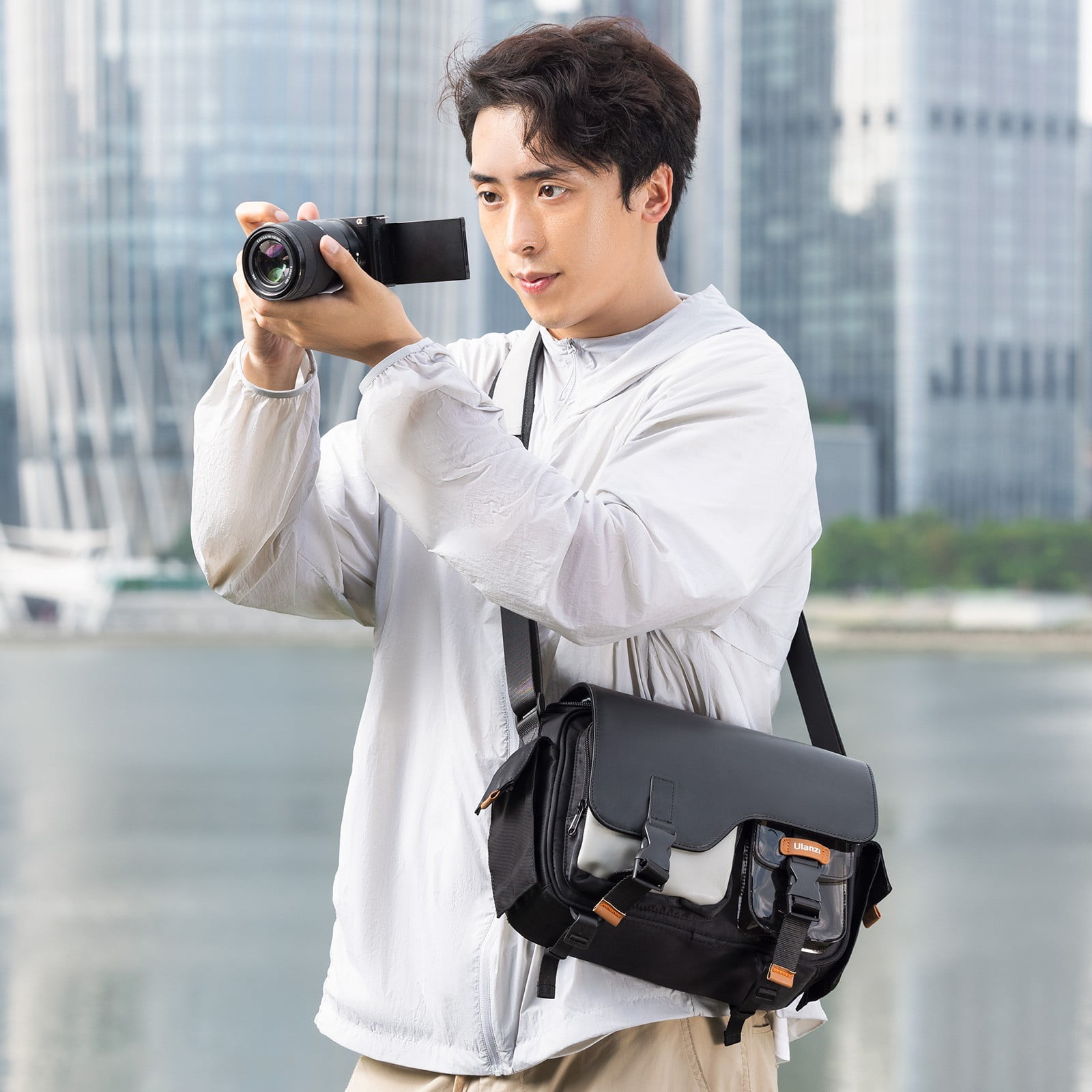 Ulanzi MS12 Camera Shoulder Messenger Bag – Waterproof Urban Crossbody Laptop & Travel Bag with Adjustable Strap, Quick Access Buckle, and Protective Dividers (5.6L Capacity)