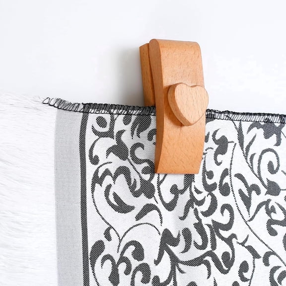2 Quilt Hanger for Wall for Display - Tapestry Hangers for Walls, Wooden Rug Hangers for Wall Hangings, Decorate with Your Blanket and Tapestry Hangers, Quilt Rack Clamps for Mount ( Loving heart)