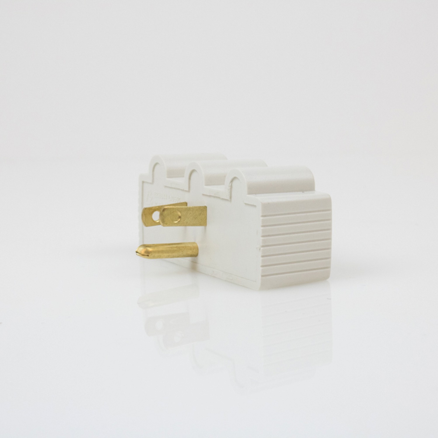 Axis 45090 3-Outlet Wall Adapter - image 3 of 14