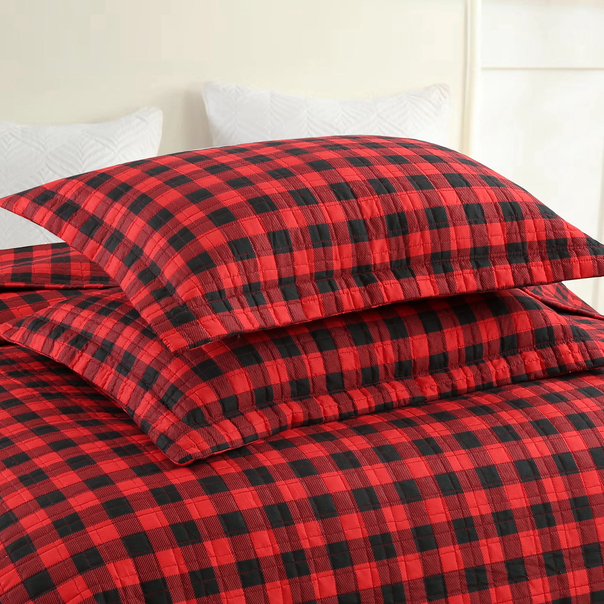 3-Piece Christmas Buffalo Plaid Quilt Set – Red & Black Gingham Bedspread ME506