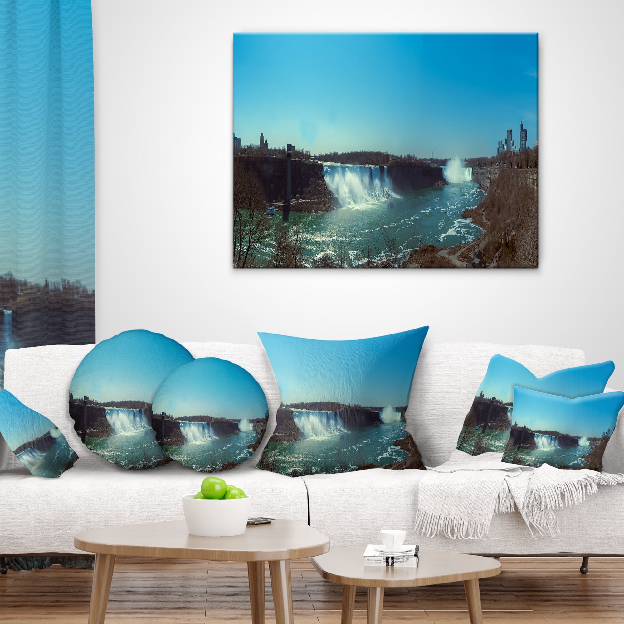 Designart Niagara Falls Viewed from Canada - Seascape Throw Pillow - 18x18