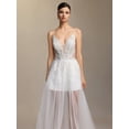thumbnail image 2 of Vestido de novia Xaler con tirantes halter, cuello en V, encaje y malla, maxi, 2 of 6