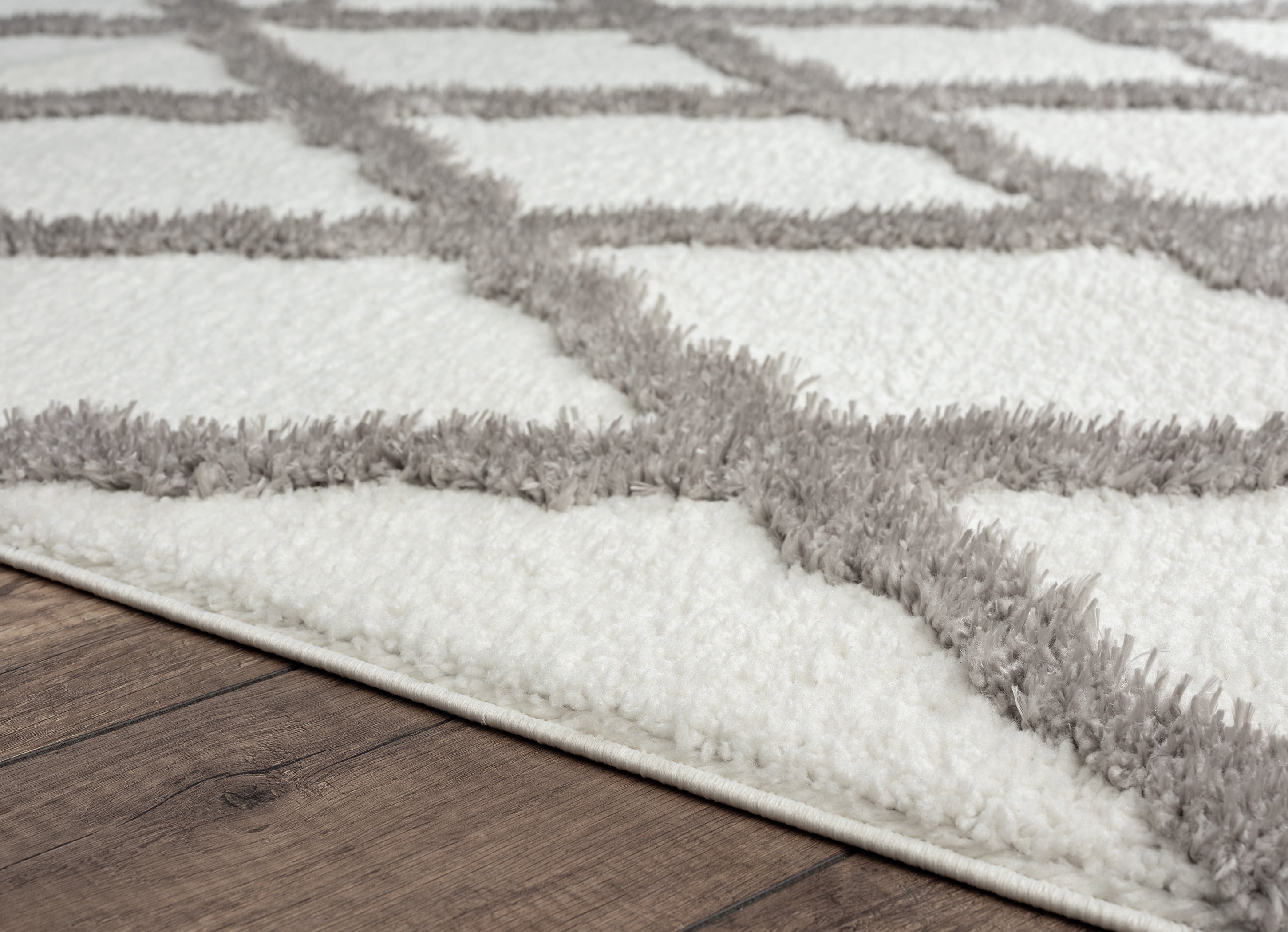 United Weavers of America Queensland Geometric Hand-Made Area Rug, 15' x 12.5'