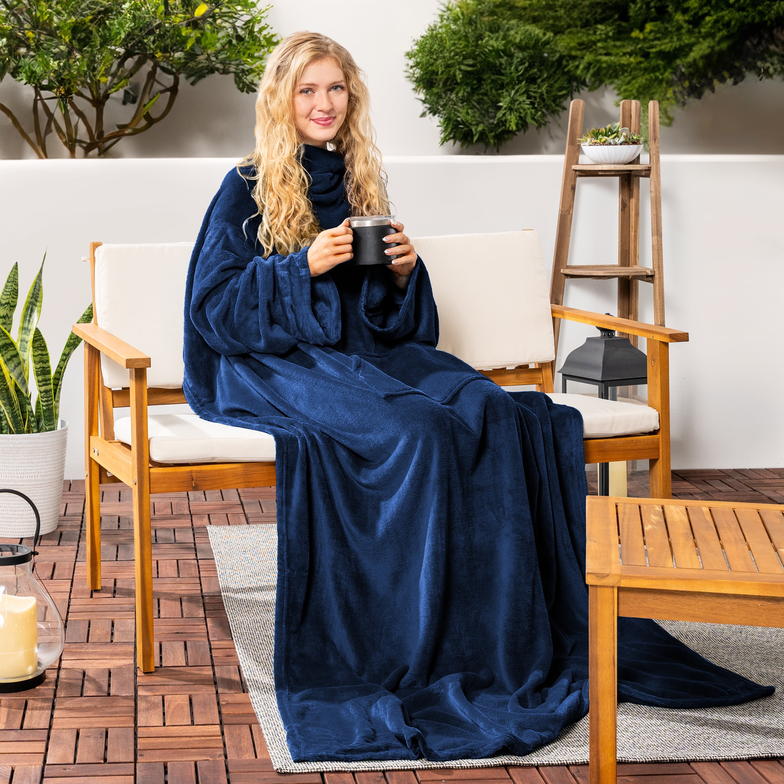 PAVILIA Navy Blue Fleece Wearable Blanket with Sleeves for Adults Women Men, Soft Warm Full Body Wrap Throw, Sweatshirt Pocket, Cozy Pullover Robe Blanket with Arm, Gifts for Christmas Mom Wife